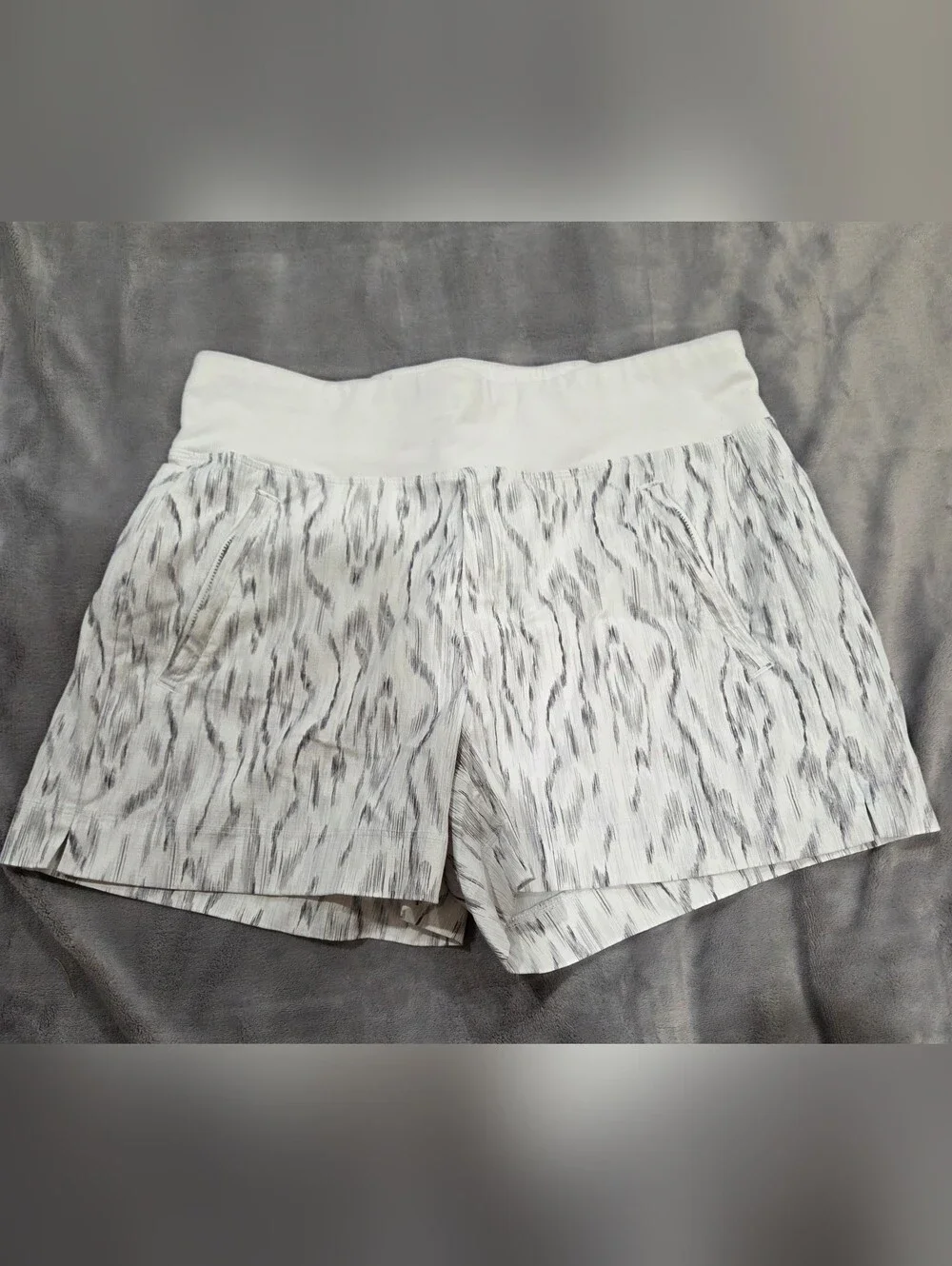 Athleta White and Gray Printed Athletic Shorts